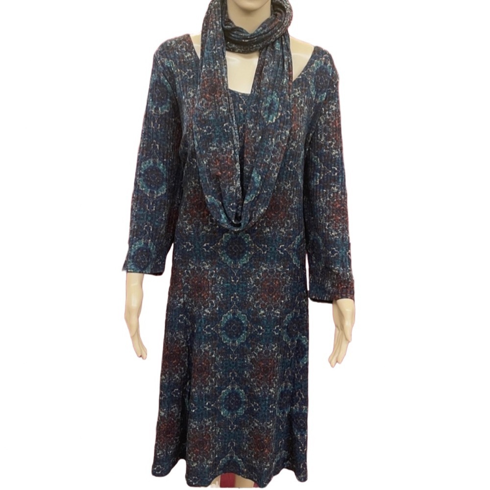 Avenue Sweater dress with matching scarf size 22/24